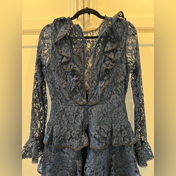 Alexis Navy Tracie Long-Sleeve Tiered Ruffled Lace Mini Dress size Medium. EUC!! - Picture 13 of 15